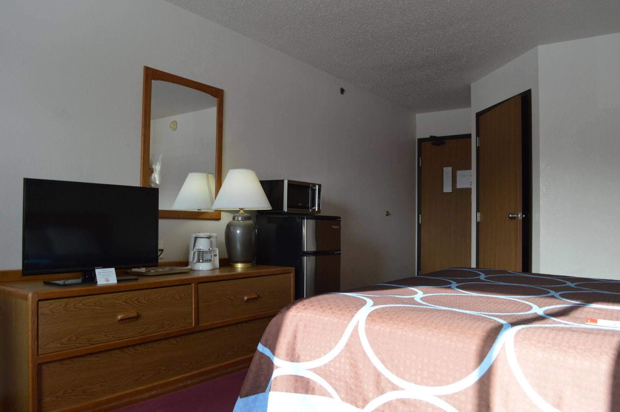 Hotel Super 8 By Wyndham Park Rapids Exterior foto